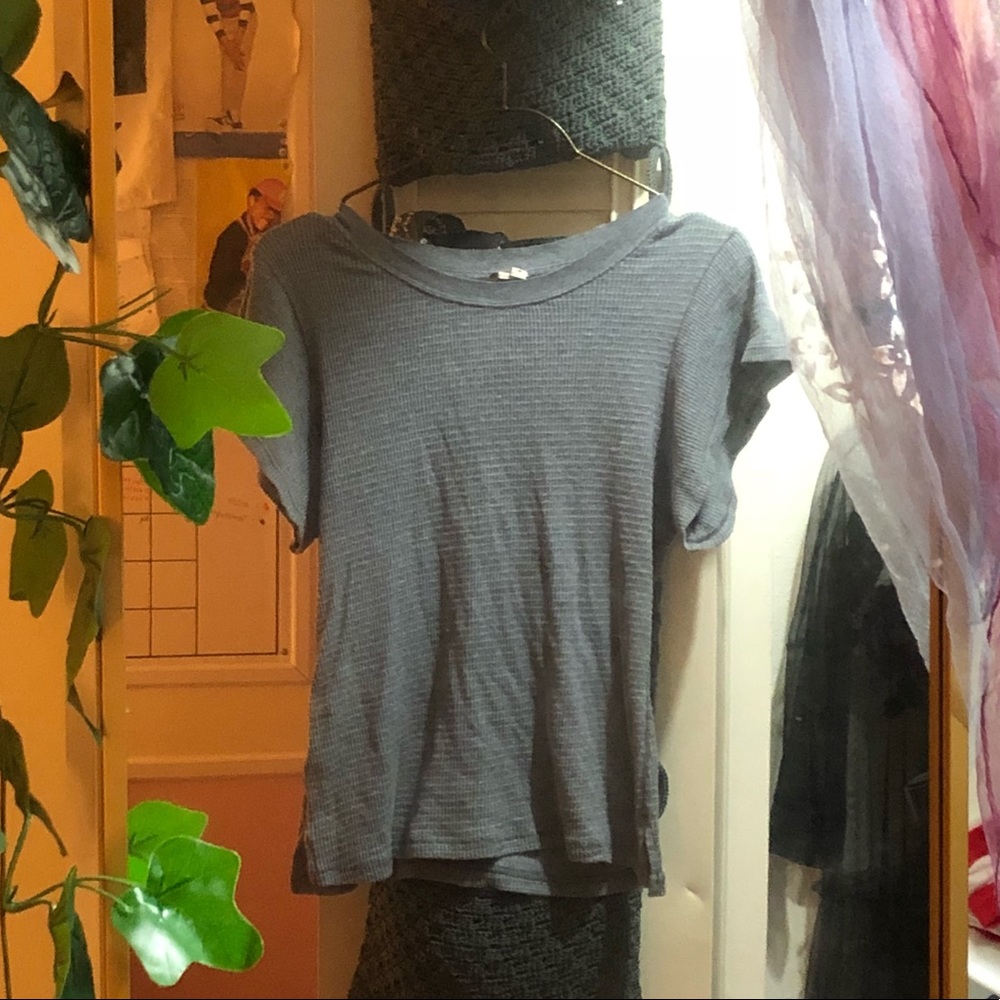 FREE PEOPLE waffle knit gray t shirt